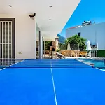 4 Bedroom *