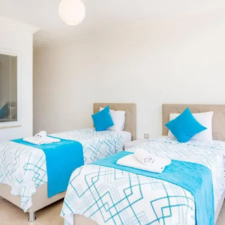 4 Bedroom 1084 * Kalkan