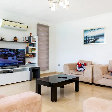 4 Bedroom 1084 Villa *
