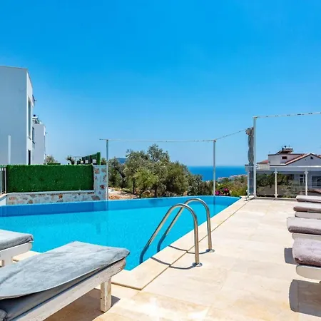 4 Bedroom 1084 Kalkan